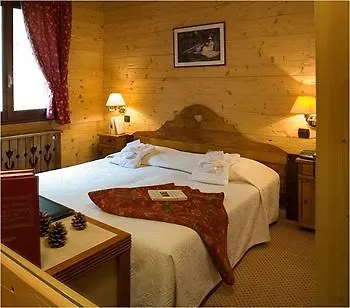 Carlina Hotel La Clusaz 3*,
